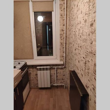 Small Apartment For 2 Kiev Exterior photo